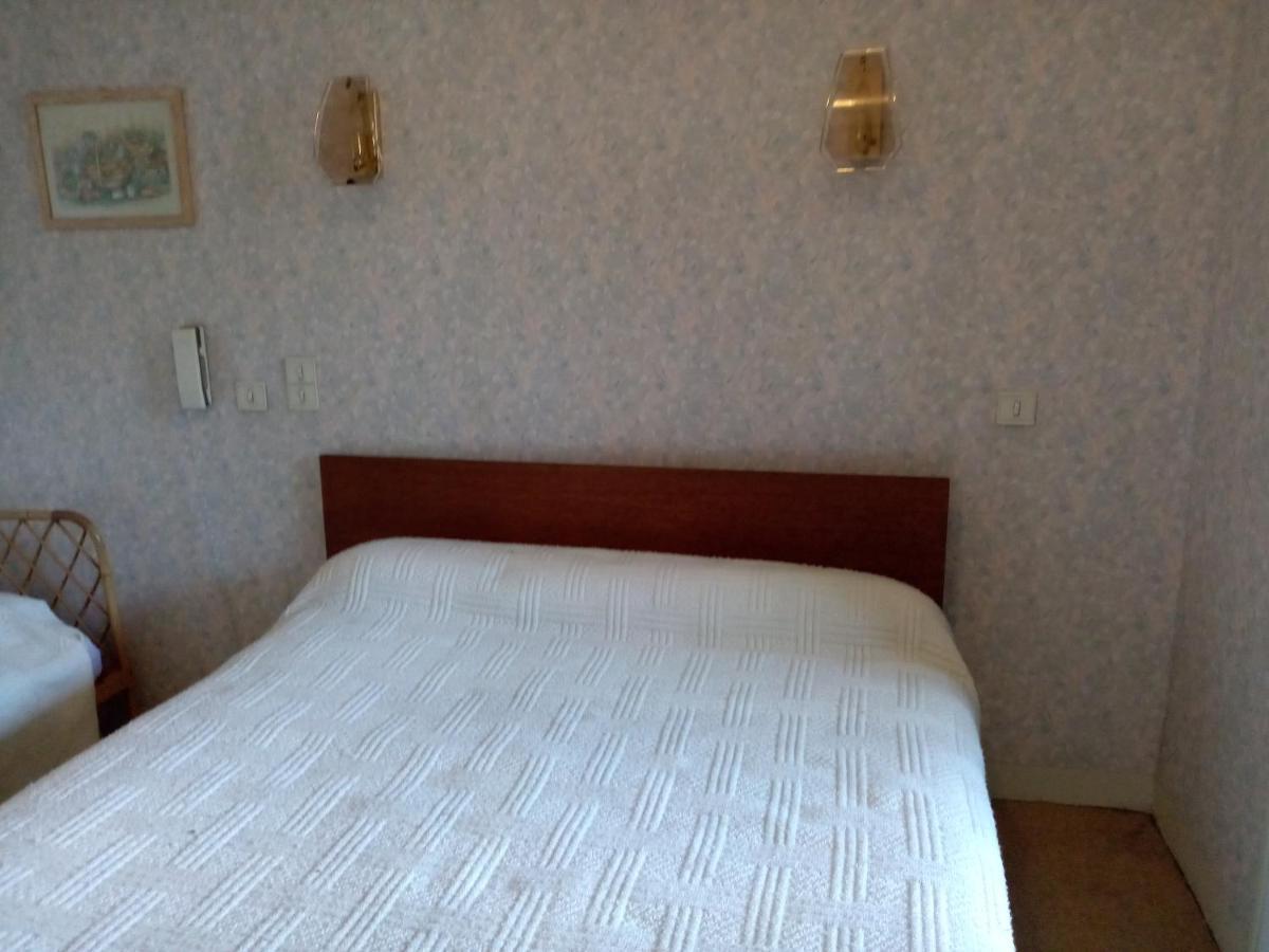 Chambres D'Hotes Des Voyageurs Magnac-Bourg Esterno foto